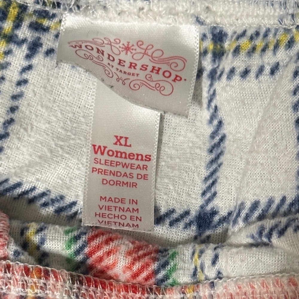 Wondershop Women's Plaid Sleepwear bottoms - Picture 2 of 4